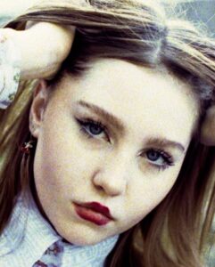 Actress Ella Anderson HD Photos and Wallpapers February 2025