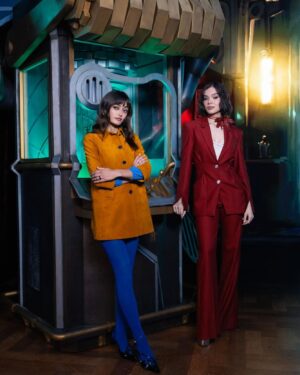 Ella Purnell Instagram - sister sister