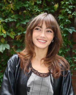 Ella Purnell Instagram - happy happy happy chappy :)