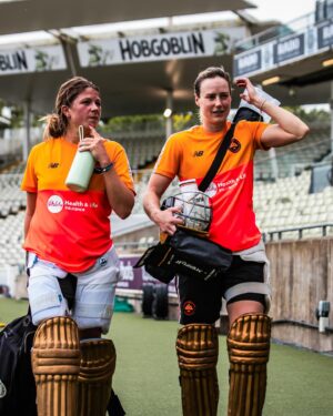 Ellyse Perry Instagram - I blinked and a few months went by 🏴󠁧󠁢󠁥󠁮󠁧󠁿 🌅 🎤
