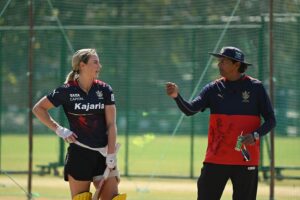 Ellyse Perry Instagram - Entirely grateful for everything the last three weeks has provided. Mainly a whole lot of smiles, fun and truly incredible fans. Thanks @royalchallengersbangalore 🎇🎆
