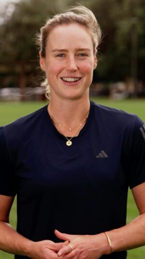 Ellyse Perry Instagram - I’m really grateful for the opportunity to partner with @healthgovau and discuss just how harmful vaping can be. I really hope on some small level this chat helps young Australians understand the harms of vaping.

Find out how vapes can affect you and get support to help you cut back or quit: health.gov.au/vaping
#vapefree #quitvaping #saynotovaping
