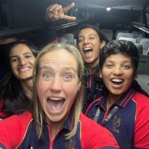 Ellyse Perry Instagram - So many experiences and memories jammed in to such a short period of time! Thanks @royalchallengersbangalore for the chance to be apart of it all. Dhanyavaad 🙏🏼