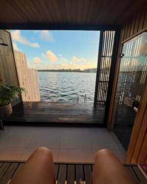 Ellyse Perry Instagram - 🧘‍♀️ @kohosauna @idle_lakehouse