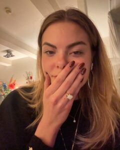 Actress Eloise van Oranje HD Photos and Wallpapers December 2024