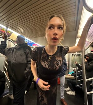 Elsie Hewitt Instagram - subway takes
???