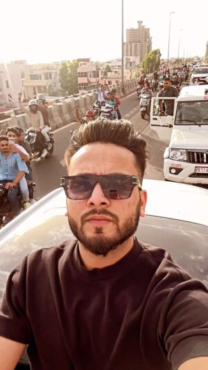 Elvish Yadav Instagram - Jaipur Jaaaaam 🧿❤️ Chakka Jaaam 
.
.
.
#elvishyadav #reels