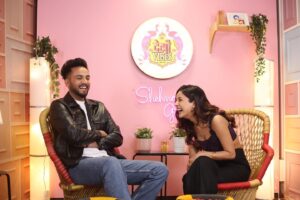 Elvish Yadav Instagram - In today’s another episode shot we had the current sensation @elvish_yadav gracing our show for promoting his upcoming song on @playdmfofficial  is an absolute bundle of energy. Episodes dropping very soon on my YouTube channel. #DesiVibesWithShehnaazGill #elvishyadav #elvisharmy  #shehnaazgill