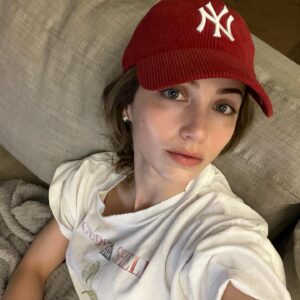 Emily Rudd Instagram - 🫶