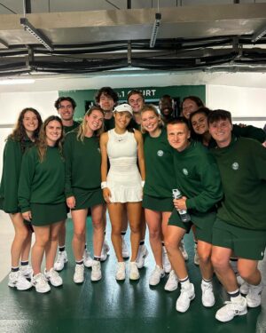 Emma Raducan Instagram - Big court 1 Love, heard you loud♥️ Squads still here. Let’s go🔥🔥🔥💪🌶️🌶️🌶️