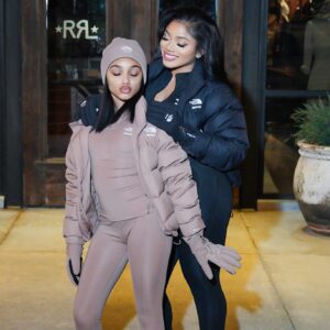 Erica Pinkett Instagram - Happy New Year from me and babygirl🎉🥳🎊❤️ May 2025 be our best year yet 🥰🙏🏽
📸 : @jeffgetcash 
Hair: @bkluvsme 
💄: @keliyahmakeup