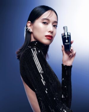 Erika Toda Instagram - Youth is in repair with @toda_erika.official and the new Génifique Ultimate serum. Discovering the product at the Génifique Ultimate launch event held last month in Shanghai, Erika was glowing from within as she enjoyed the celebration.

#Lancome #TodaErika #Genifique #GenifiqueUltimate #StepIntoTheFuture #Skincare #Refillable