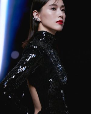 Erika Toda Instagram - Youth is in repair with @toda_erika.official and the new Génifique Ultimate serum. Discovering the product at the Génifique Ultimate launch event held last month in Shanghai, Erika was glowing from within as she enjoyed the celebration.

#Lancome #TodaErika #Genifique #GenifiqueUltimate #StepIntoTheFuture #Skincare #Refillable