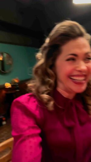 Erin Krakow Instagram - We couldn’t wait until tonight to say hi to all of you!
Don’t miss these silly geese tonight at 9/8c on @hallmarkchannel (& @schearthome in 🇨🇦)!
#Hearties