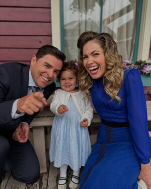Erin Krakow Instagram - #SPS 🎠