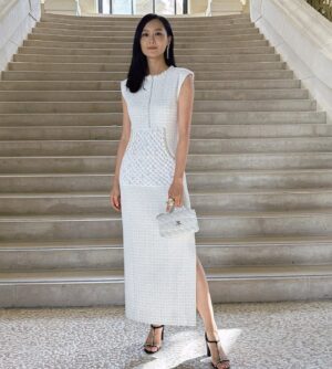 Fala Chen Instagram - Fashion shows can be a bit too brief in my past experience, but today with @chanelofficial was such a fulfilling one beyond my expectations. From the dazzling show itself at The Grand Palais to the luncheon where I met many incredible women, to an evening of ballet and dinner at Opera Garnier. Feeling loved and inspired, merci! #chanel #chanelspringsummer @michellepandabear @missfashioncloud makeup by @sunn.seo hairstyling @miwamoroki