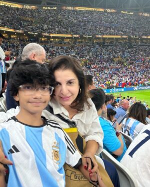 Farah Khan Instagram - My son better b pressing my feet for life😂 #worldcup2022 #qatar #doha #bestseats .. thank uuu @karanjohar ♥️