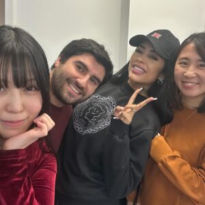 Fernanda Medrado Instagram - Here’s a little shout-out to the sweetest teacher I’ve ever had and my brilliant new classmates, who I’m chuffed to bits to have met. Hope to catch up with you all soon! 🇬🇧🏴󠁧󠁢󠁥󠁮󠁧󠁿 💞