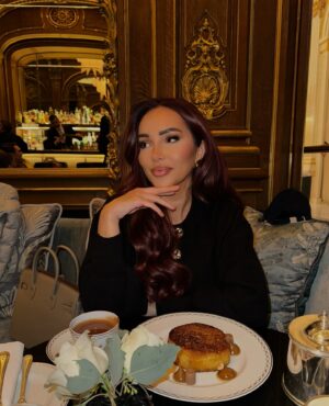 Fidji Ruiz Instagram - 🍒☕️ la France va me manquer