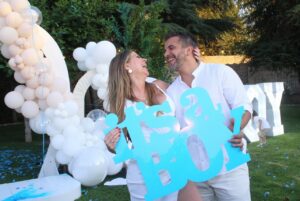 Flaviana Seeling Instagram - Es un NIÑO!!!!!! 

Que fiesta más linda y emocionante!!!! REVELACIÓN de nuestro bebé 👶!!! ❤️💙 Gracias 🙏🏼 a todos los que estuvieron a nuestro lado, sobre todo a nuestra @giuliborlando y @roxanahurtadooficial que organizaron todo!!!

Fla y Orly 

@casonasantaesther 
@innovamoschile 
@sik_producciones 
@dulcerevelacion.cl 
@pepycookies 
@labodegadelasador 
@elcapitandelasbrasas 
@mundocolor_ 
@sgfertility_chile 
@flechagfotografia 
@alex_lemus_ 
@krlitos_chef