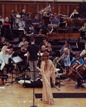 Florence Welch Instagram - Rehearsals at Maida Vale with @julesbuckleymusic 🪭