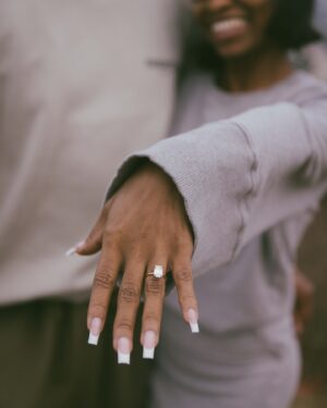 Freddie Ransome Instagram - brought rocks to the hills🥹💍

📸: @createdbyjarrod