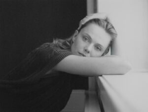 Frida Gustavsson Instagram - ~🖤~

photo by @martin.kiessling