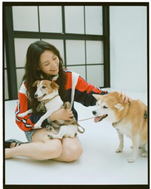 Fumi Nikaido Instagram - ciiron TOKYO "犬とわたし"
@ciiron_tokyo 

@tokachaan 
@makimakaribbon 
@makikakimoto 
@kyoheihattori 

with my beautiful GG&ZOY🐕🐶♥️