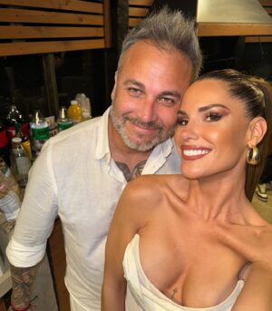 Gala Caldirola Instagram - Te despido con el alma contenta 2024! Y rodeada de mucho amor!
Fue un año de experiencias, aprendizaje y metas cumplidas!
Y no se si hoy soy la mejor versión de mi misma, siempre se puede mejorar.
Pero se que soy muy feliz! 
Y que tengo todo lo que deseo para seguir siéndolo!!
Decreto que el 2025 sera un año lleno de magia y proyectos!!!
Saluuuud!!!🥂✨
