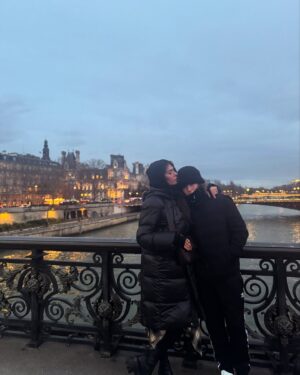 Galilea Montijo Instagram - Con amor desde Paris ❤️ #mividaentera ❤️ #miamordelbueno