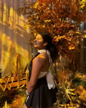Gautami Kawale Instagram - This dress served harder than a tennis player 🤌🏼💯
Dress - @evierose.in 

Ready for the Rings of Power premiere at @comic_con 
I have more pics in this dress 😭 I want to post them all!
Send love to @evierose.in 🥰