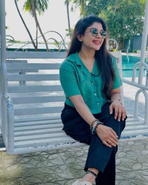 Gayathri Shan Instagram - Breathe 💎
