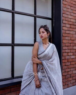 Gayathri Sri Instagram - For @karki._.designs 

📸 @daviddanield11