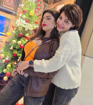Geetashree Roy Instagram - Winter evenings be like…….. mere do Anmol Ratan ❤️❤️

#picoftheday #friends #love #instagood #instalike #instagram #fun #actor #tollywood #sayantanimullick #indranilmullick
