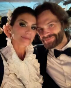 Actress Genevieve Padalecki HD Photos and Wallpapers January 2025