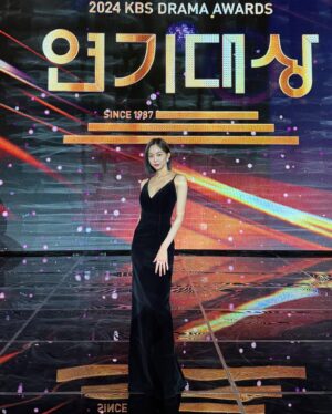 Geum Sae-rok Instagram - 다림이를 만나 참 많은 걸 느끼고 배웠어요. 끝까지 최선을 다하겠습니다! 보내주신 사랑도 응원도 잊지않을게요 감사해요. 🖤🖤🖤