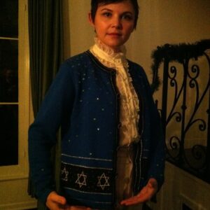 Ginnifer Goodwin Instagram - Happy holidays, y’all!

📷 no. 1: @disneyparks