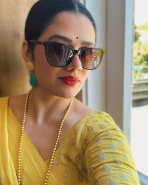 Girija Oak Instagram - There are sooo many amazing pictures and things and people that I have to post about from my Australia and New Zealand tour! Starting with them selfies kebause ‘Main apni favourite hoon’ 😎