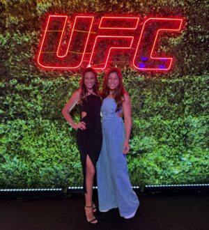 Gloria de Paula Instagram - UFC watch party 😍
