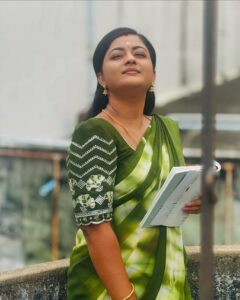 Actress Gomathi Priya HD Photos and Wallpapers January 2025