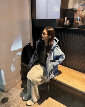 Gong Seung-yeon Instagram - @hi_sseulgi 랑 2 🧡