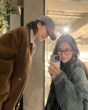 Gong Seung-yeon Instagram - @hi_sseulgi 랑 2 🧡