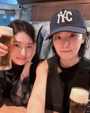 Gong Seung-yeon Instagram - @hi_sseulgi 랑 1🐻