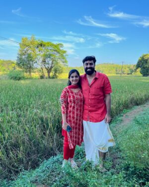 Gopika Anil Instagram - Wishing you all a New Year filled with happiness, love and prosperity ❤️

#Newyear #welcome2025