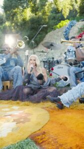 Actress Gwen Stefani HD Photos and Wallpapers February 2025