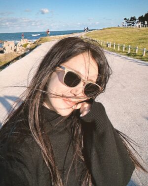 Han Chae-a Instagram - 🖤🧡
@official.reyandreina 
@doubleu____jy 
@won_lovemindal 
@jmin.park
@youjang2