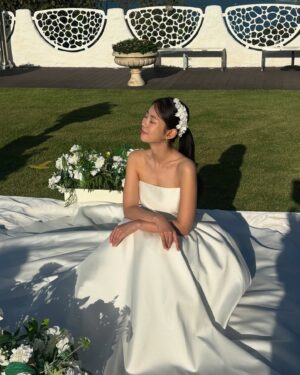 Han Seung-yeon Instagram - #냉소 #괴리와냉소 #mbn
20241122 밤 11시!!!
#눈부심이슈