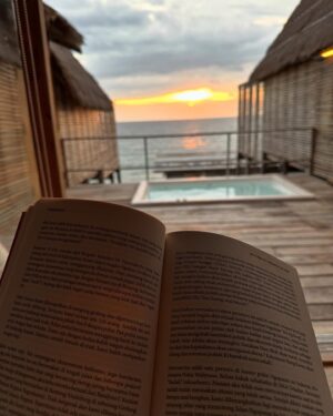 Hannah Al Rashid Instagram - Starting the year back home in Sulawesi Selatan. Thank you @padupparesort for always being a home for whenever I need to reconnect and recharge. 💙✨🌊