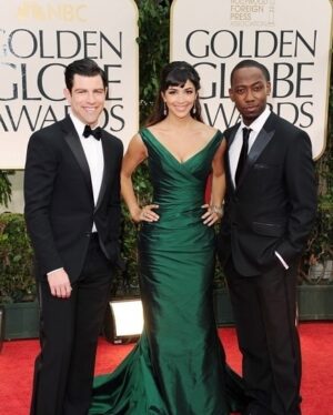 Hannah Simone Instagram - I’ll never forget my first ever Golden Globes… I took my dad as my date and while I was doing the carpet my Dad was standing  on the side BEAMING. George Clooney mistook my dad as a member of the Hollywood Foreign Press and came over and shook his hand. George then began to chat my Dad up, congratulating him and letting him know what a great guy he was… and my Dad (with his permanent Dad goggles on) thought it was no mistake because George was obviously just a huge fan of mine 😂