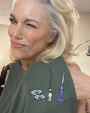 Hannah Waddingham Instagram - HAPPY HALLOWEEN SISTAAAAAAAAAAAAAAAAAAHS!!!!!!!!!!!!!!!!💀👻🎃👻💀👻🎃🎃🎃🎃❤️